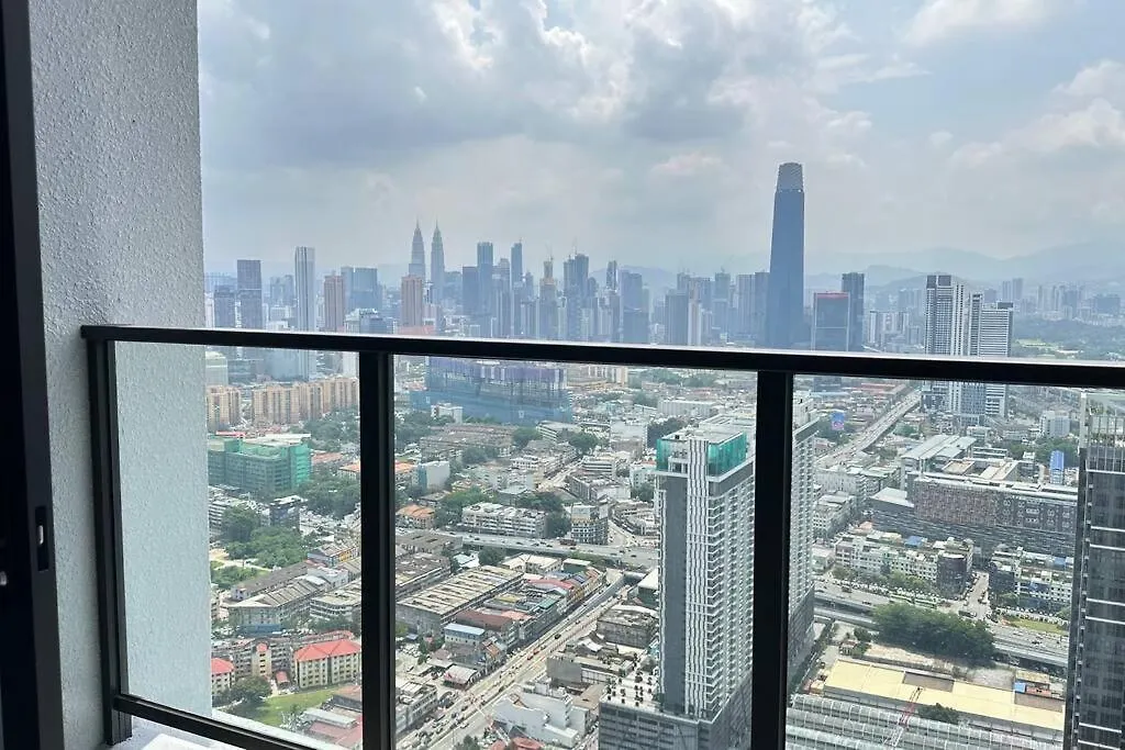Klcc View 1Br Suite With Balcony Netflix Free Parking Trion Kl Kuala Lumpur 0*,